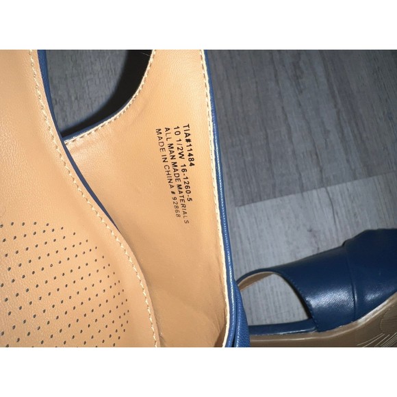 Navy blue Comfortview Women's Wide Width The Tia Slingback Shoes - Picture 7 of 7